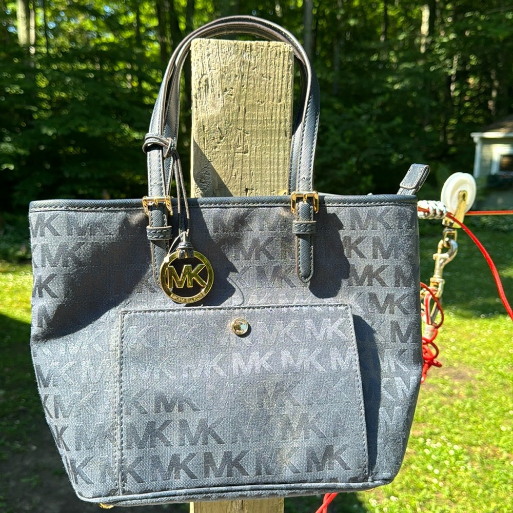 Brand new with tags MK navy purse!